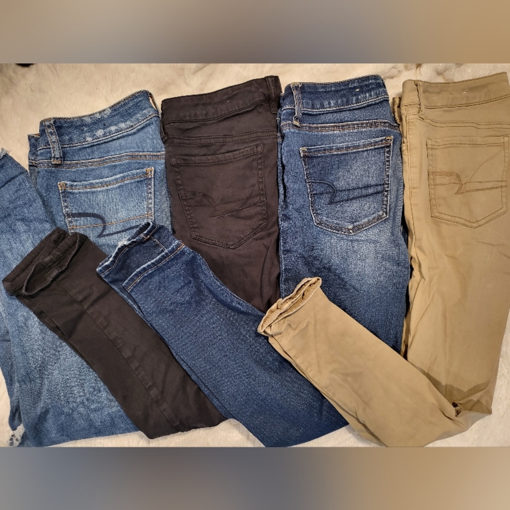 4 Pairs American Eagle Jeans